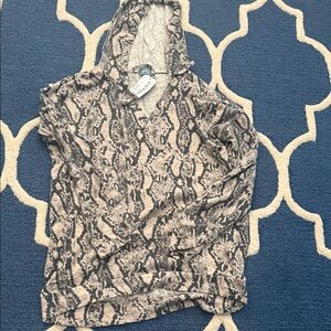 Neely hooded pull over fleece top small